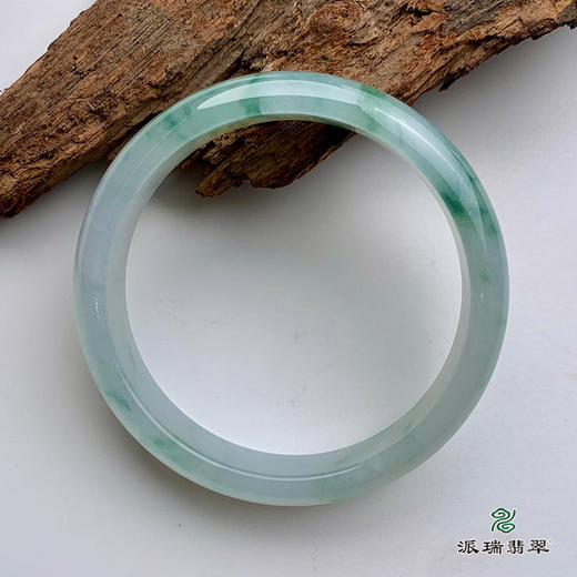 派瑞翡翠 翡翠手镯 糯冰种 飘绿花 商品图3