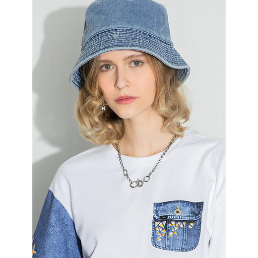 Lee商场同款22春夏新品101+舒适男友版白色女短袖T恤LWT0024963RT 商品图4