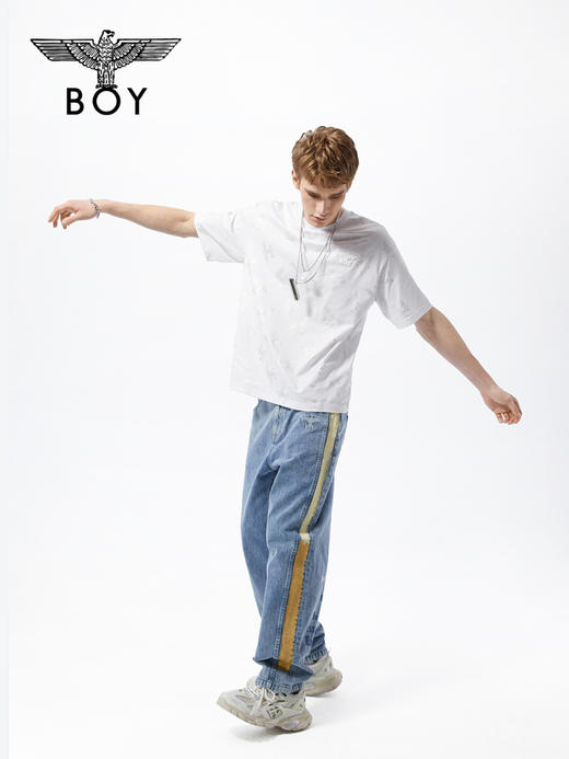 BOYLONDON短袖男女同款22春夏新品银色LOGO满印经典款T恤B222N01061 商品图3
