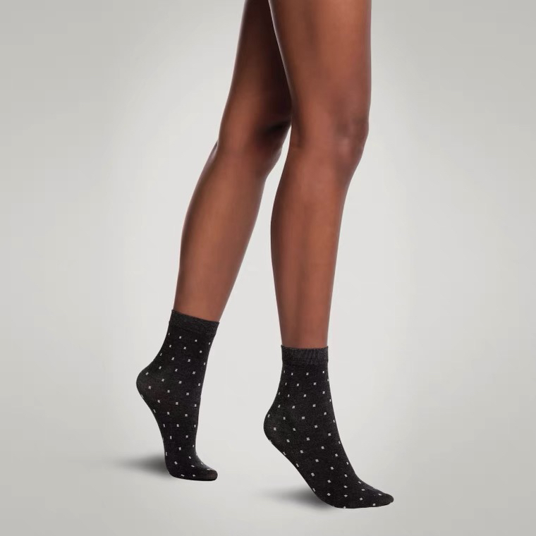 Wolford 45040棉混纺波点短袜 300元/2双
