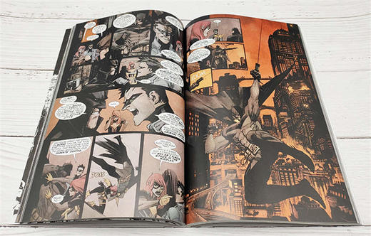 蝙蝠侠 白色光明骑士英文原版 Batman White Knight DC黑标系列 白骑士 小丑 DC漫画英雄 正义联盟动漫漫画小说进口英语书新蝙蝠侠 商品图2