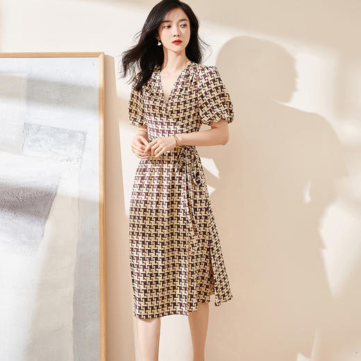 剩S/M/L/XL 米思阳2025夏季新款时尚气质印花连衣裙薄款灯笼袖V领中长裙1217 商品图0