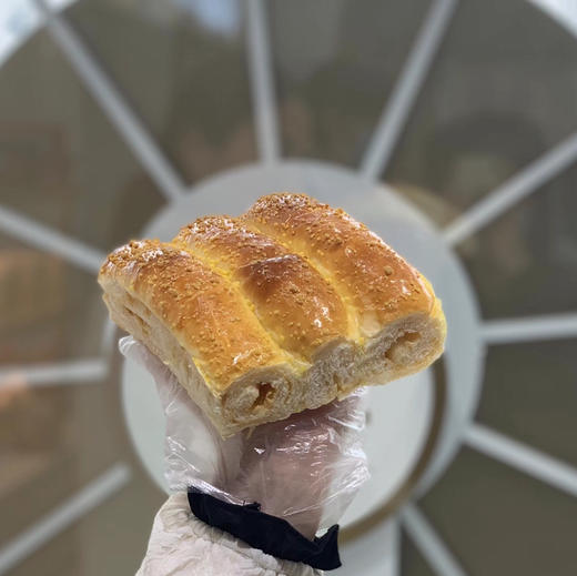 咸蛋黄奶酥排包 商品图0