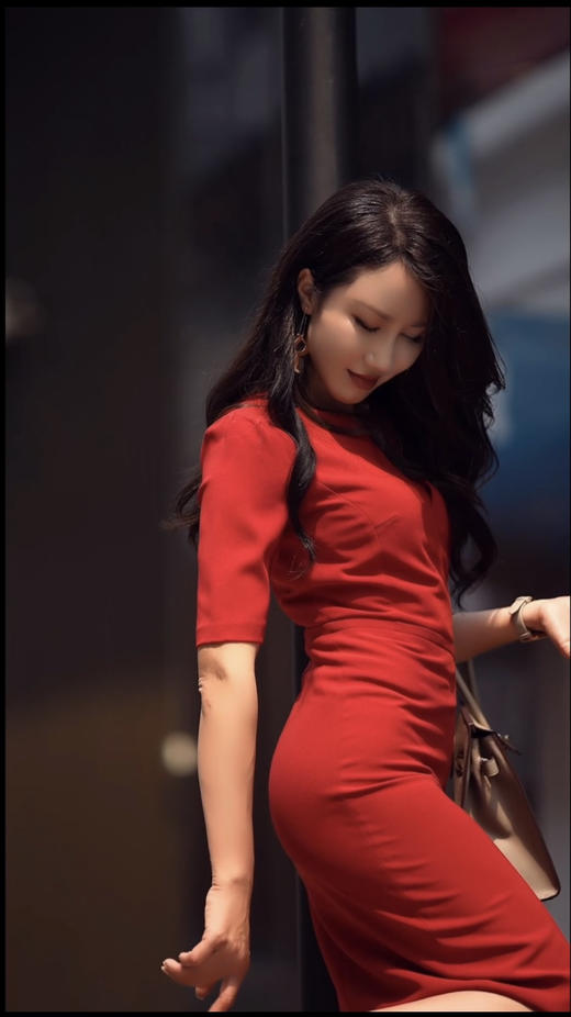 “皇妃裙”J6180551 连衣裙 女人味 经典 修身 干练 性感颈袖添香 商品图5