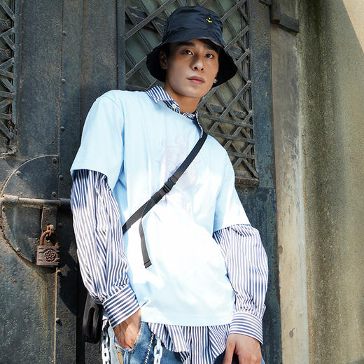 Mishka大眼球潮牌2022春夏新品 KA爷涂鸦熊印花圆领短袖T恤男女M21100017M  商品图3