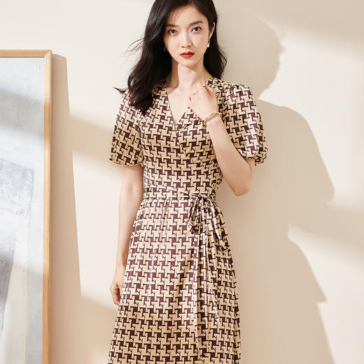 剩S/M/L/XL 米思阳2025夏季新款时尚气质印花连衣裙薄款灯笼袖V领中长裙1217 商品图1
