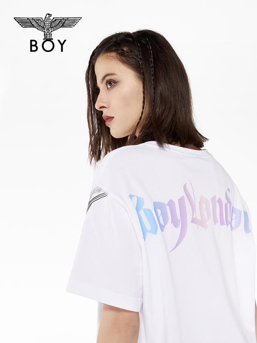 BOYLONDON短袖男女同款22春夏新品渐变字母印花简约白色T恤B221N01029 商品图2