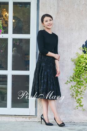 粉红玛琍连衣裙