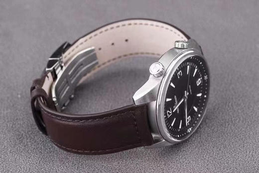 NOOB积家   北宸系列 【机芯】采用进口9015改898/1。摆轮位置改装至于正品一样位置。质量保证三年零返修 商品图1