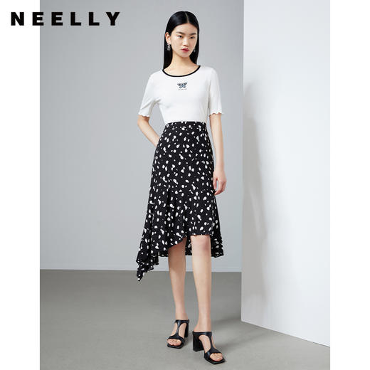 NEELLY纳俪商场同款撞色高腰半身裙女不规则裙摆气质A字裙潮新款N22044E04427 商品图2