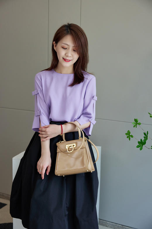 紫丁香蝴蝶结上衣 商品图3