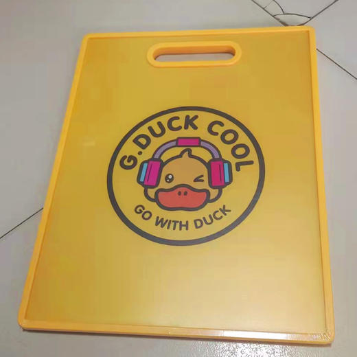 【19.9元/个】润润壹方壹圆缤纷果蔬砧板/哈罗小黄鸭卡通菜板 商品图1