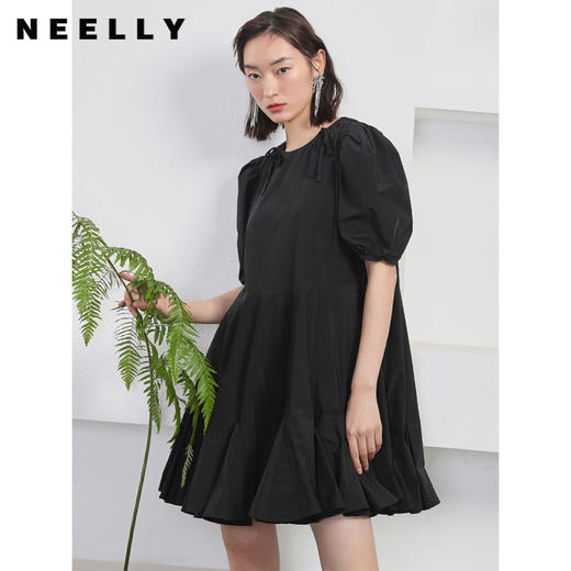 NEELLY纳俪商场同款夏季新款黑色娃娃裙设计感泡泡袖连衣裙减龄N22044Y04418 商品图1