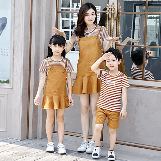 黛唯梵 亲子装夏装2022全家装新款一家三四口母女母子T恤套装潮一件代发国庆出游 商品图1