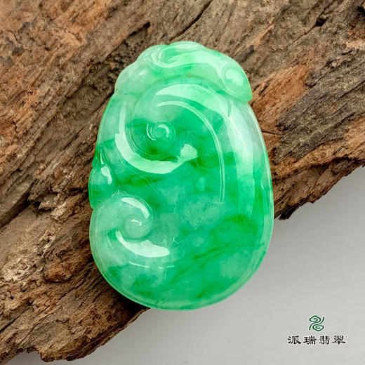 派瑞翡翠 翡翠挂件 糯种 绿色 商品图0