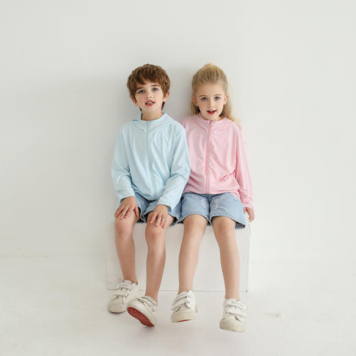 【夏季必备】【亲子款，9色可选】KIDS MAM&DAD夏季升级款防晒衣童装男童女童亲子款防紫外线网眼连帽运动外套 商品图3