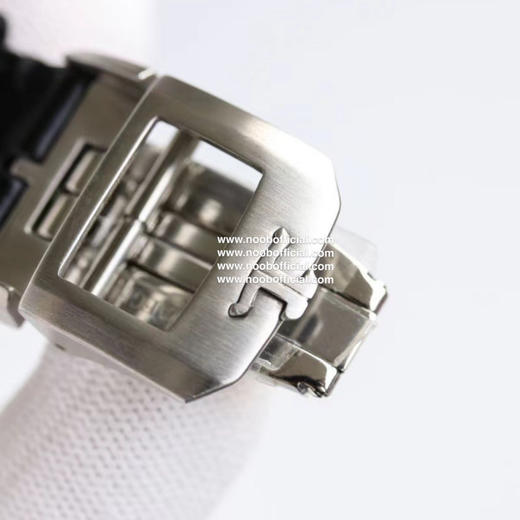 NOOB积家   北宸系列 【机芯】采用进口9015改898/1。摆轮位置改装至于正品一样位置。质量保证三年零返修 商品图10