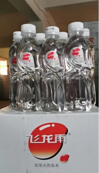 飞龙雨瓶装水小瓶350ml×24瓶/件；大瓶 24x520ml/件 商品图2