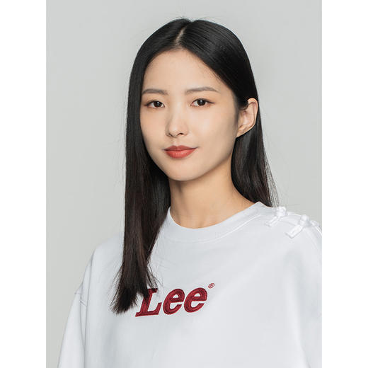 Lee宫廷文化“一品云鹤”潮服22春夏新品舒适版女卫衣LWT002509 商品图2