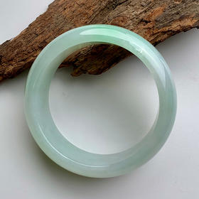 派瑞翡翠 翡翠手镯 糯冰种 绿色