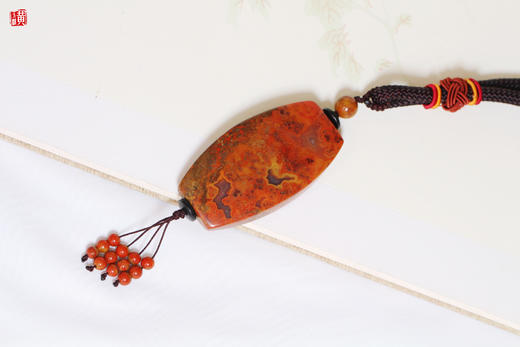 [ 洪福 ] 战国红玛瑙无事牌挂饰 | 缠丝交叠，缟纹如火焰，光华内敛，华而不张 商品图2