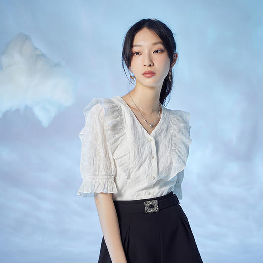 Lucidy-鲁思蒂 2022夏 开衫衬衣 CY04BE22510 商品图1