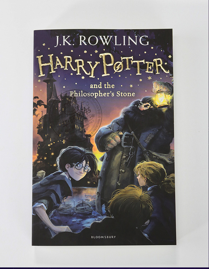 哈利波特与魔法石英文原版harrypotterandthephilosophersstone英语