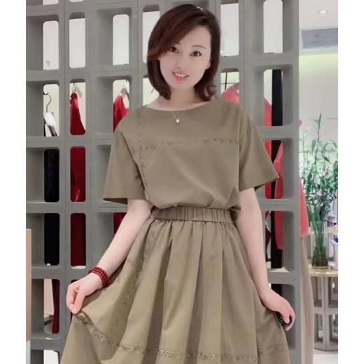 2楼MYSCISSORS希色军绿色清透舒爽面纱面料拼蕾丝精致上衣 商品图0