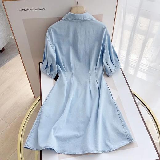 【限时折扣】小翻领牛仔双褶收腰连衣裙-浅蓝色(36-40)（非质量问题不退不换） 商品图5