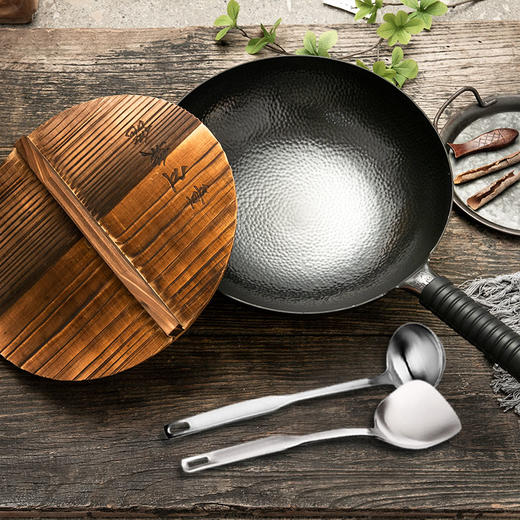 【官方正品保证】	欧乐菲（OLOFE）老关东章丘铁锅 黑炒锅手打圆底炒菜锅老式锅无涂层煤气燃气通用 章丘铁锅黑麒麟30cm-OLOZQ-30D 商品图1