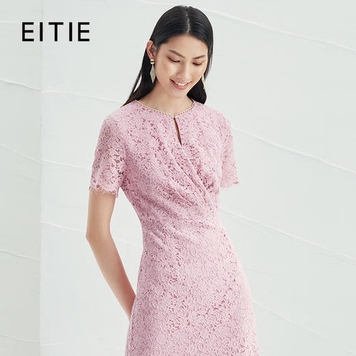 EITIE爱特爱夏季新款收腰a字镂空优雅通勤气质圆领蕾丝连衣裙B2207950 商品图0