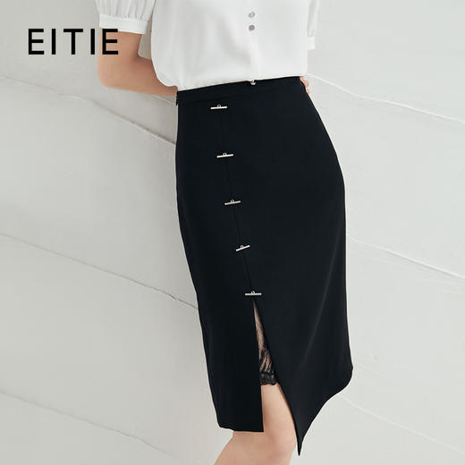 EITIE爱特爱夏新款时尚通勤显瘦开叉下摆高腰包臀黑色半身裙B2206910 商品图0