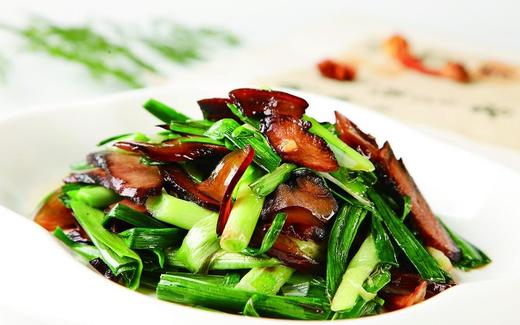 大蒜炒自制酱肉 商品图0