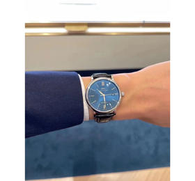 万国-柏涛菲诺蓝色表盘