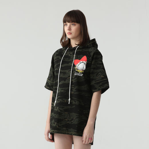 MEET.ROY虎纹迷彩口罩主题蝴蝶结印花插肩oversize版型半袖帽衫01MR1359 商品图1