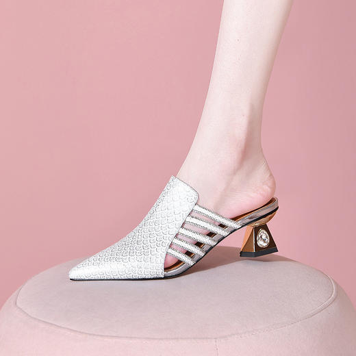 包头粗跟拖鞋，后空水钻拼色时尚女鞋SY-h2570-620 商品图1