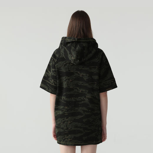 MEET.ROY虎纹迷彩口罩主题蝴蝶结印花插肩oversize版型半袖帽衫01MR1359 商品图2