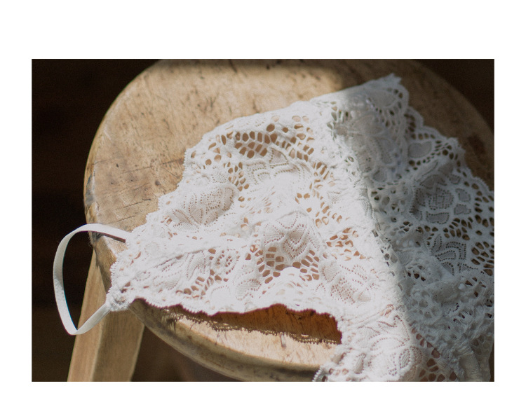 帮手描述图：靴下物小胸法式无钢圈吊带内衣一体少女超薄bral