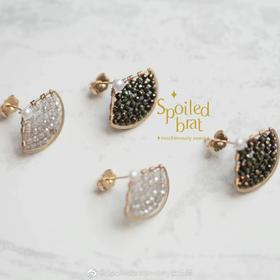 SpoiledBrat Jewelry 斜长石/尖晶石/铁矿石/堇青石扇形耳钉