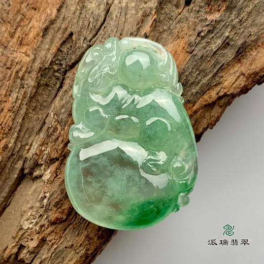 派瑞翡翠 翡翠挂件 糯冰种 绿色 商品图3