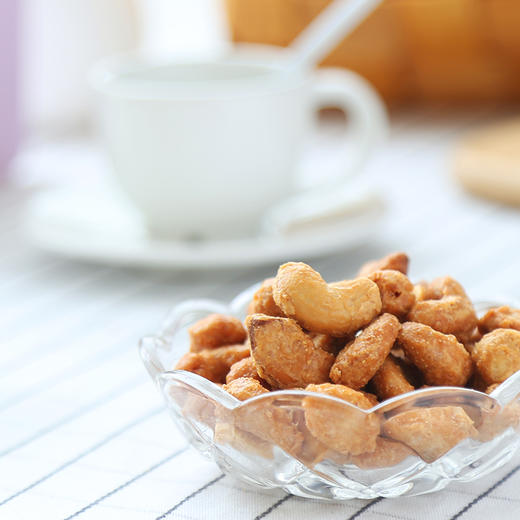 三只松鼠 炭烧腰果160g 商品图6