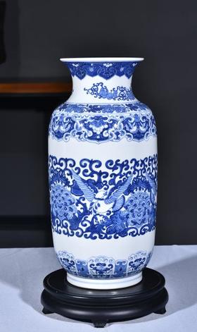 青花和平鸽冬瓜瓶