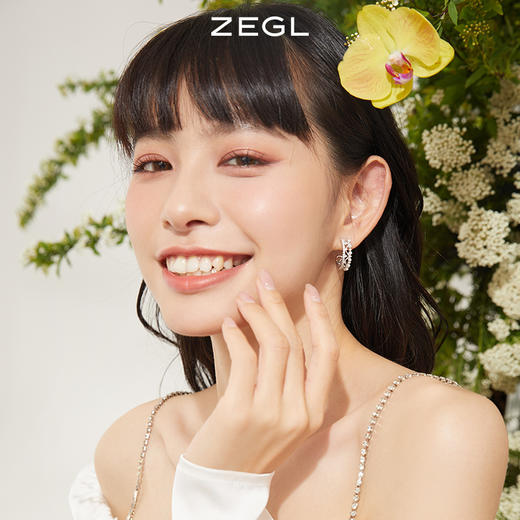 ZEGL设计师轻颜系列C型耳环女小众设计感高级耳钉耳圈925银针耳饰 商品图2
