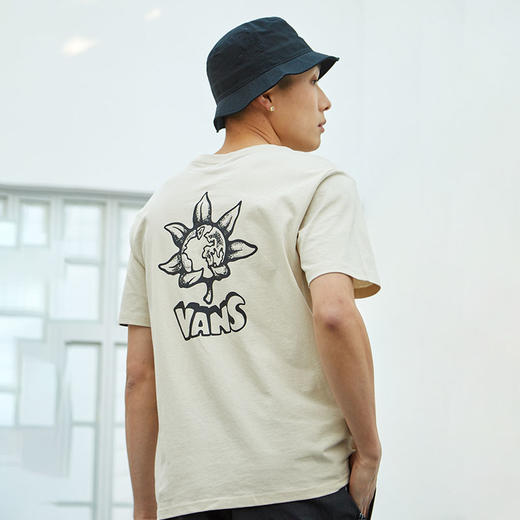 VANS 情侣短袖T恤夏季宽松保护地球燕麦色VN0A7TO52N1 商品图1