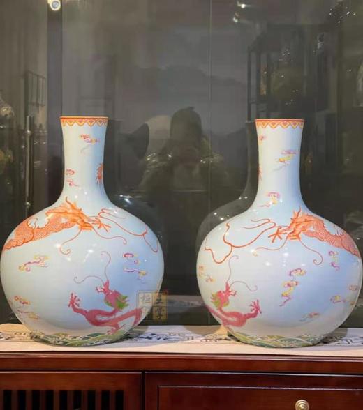 江荣荣苍龙教子天球瓶 商品图0