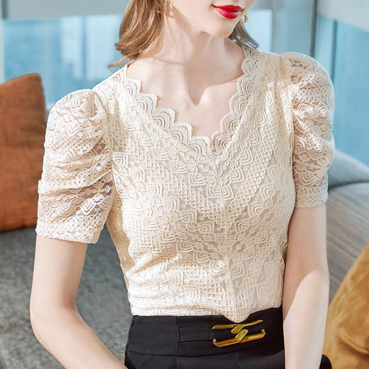 DYSL-L2C0126新款时尚气质V领泡泡袖钩花蕾丝小衫 商品图2