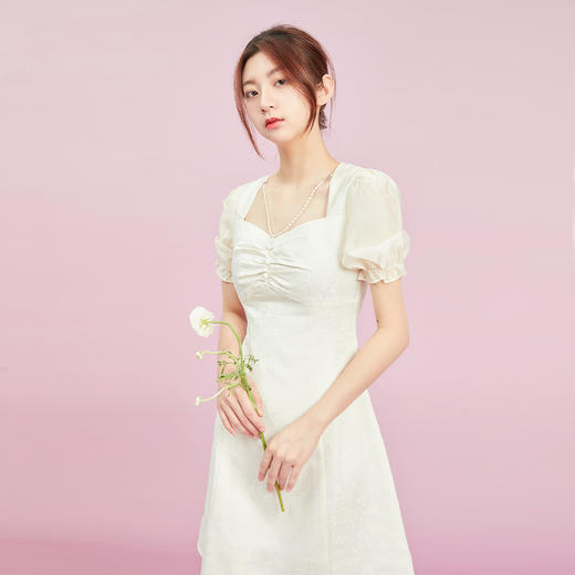 西遇小香风白色连衣裙女夏季2023年新款方领修身气质V0020795/D0020961 商品图2