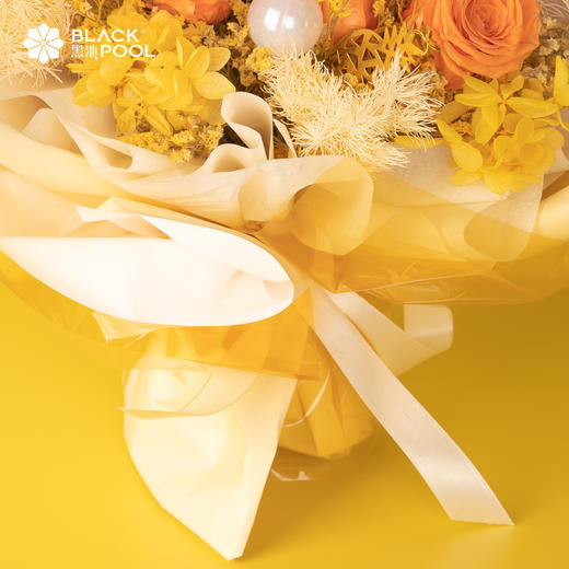 （限深圳罗湖、龙岗、龙华配送）【金牛座·永生守护花】愿你生活明朗，一路向阳。橘色玫瑰/绣球/蓬莱松/水晶草/菠萝首饰/月亮首饰/球 商品图3