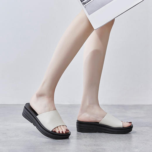 ZHR拖鞋女夏外穿2022年新款高跟厚底松糕女士时尚休闲凉拖鞋 商品图1