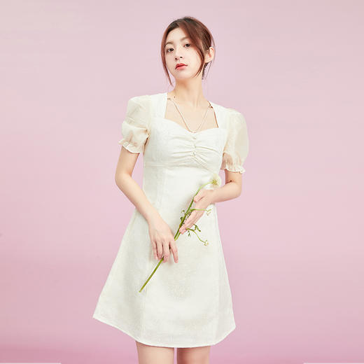 西遇小香风白色连衣裙女夏季2023年新款方领修身气质V0020795/D0020961 商品图0